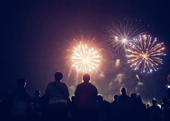 Nennen Sie dieses Feuerwerk! – Senior Planet vom AARP -Feuerwerk Spaß