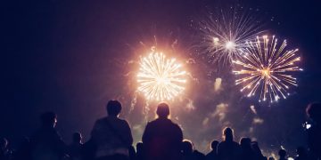Nennen Sie dieses Feuerwerk! – Senior Planet vom AARP -Feuerwerk Spaß