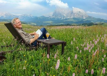 Reise -Ikone Rick Steves “besucht” Senior Planet!