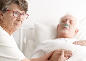 Fragen Sie Joan: Lonely CareGiver – Senior Planet von AARP