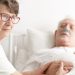 Fragen Sie Joan: Lonely CareGiver – Senior Planet von AARP