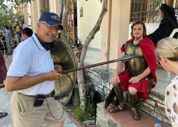 Inspirierende Geschichte: Leonidas Demas, Erstmaler Filmemacher bei 78