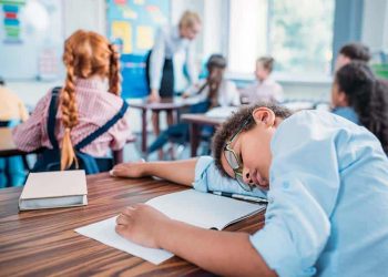 Navigieren in jedem Alter – von Neugeborenen bis zu Studenten mit Lissa Coffey & Emma Ekum (Teil 2) – besserer Schlafrat