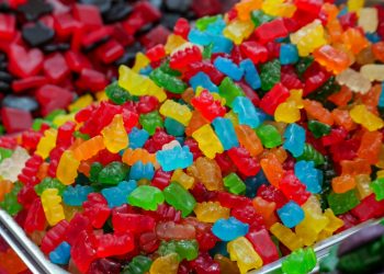 Die Gesetzgeber des Staates zielen auf Lebensmittelfarbstoffe inmitten von Maha: Photographs ab