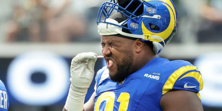 Die NFL macht es den Spielern schwieriger, riechende Salze zu bekommen. Hier ist der Grund: Aufnahmen