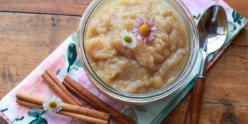 Einfache No-Sugar-Birnensauce-Sharon Palmer, die pflanzliche Ernährungsberaterin