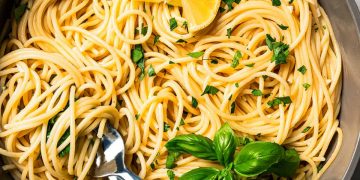 Simple Knoblauchbutternudeln Rezept