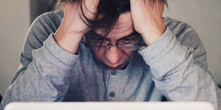 Wie kognitive Verhaltenstherapie (CBT -I) Ihnen helfen kann, den Relaxation zu erhalten, den Sie mit Lissa Coffey & Emma Ekum benötigen – besserer Schlafrat