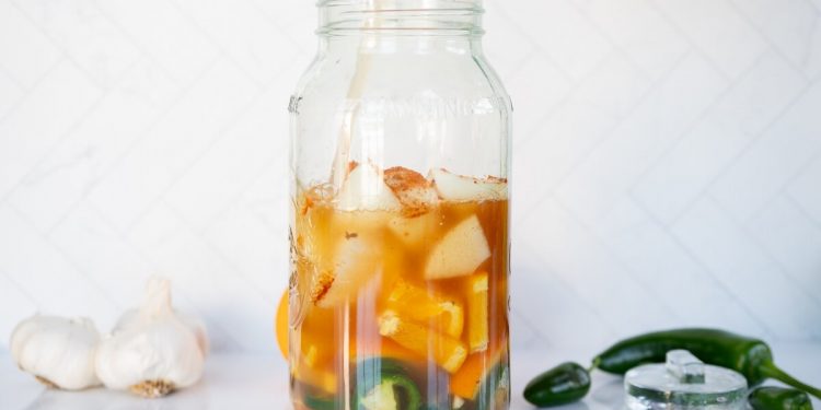 Rezept für würzigen Feuer-Apfelwein – natürliches Erkältungsmittel