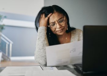 Die Senior-Schuldenfalle – Senior Planet von AARP