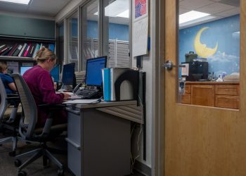 Iowa hat einen Mangel an Gynäkologen. Trägt das staatliche Abtreibungsverbot eine Mitschuld? : Schüsse