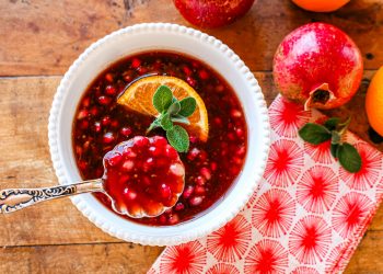 Granatapfel-Mandarinensauce – Sharon Palmer, die pflanzliche Ernährungsberaterin