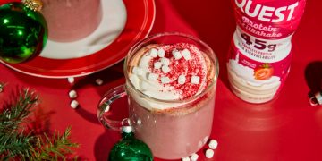 Rezept für heiße Schokolade von Quest Strawberry Pink Velvet