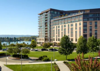 Bestes CCRC Lite: „The Springs on the Waterfront“ rückt die Natur in den Mittelpunkt seiner städtischen Umgebung