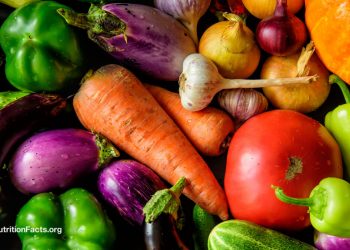 Mit vollwertigen pflanzlichen Lebensmitteln Krebs bekämpfen