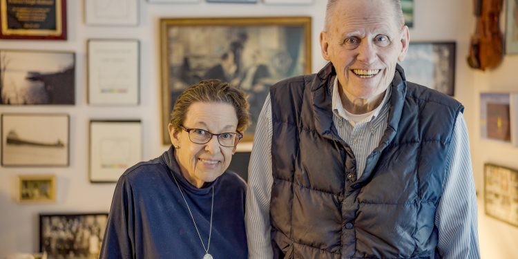 Dwight und Lucys Geschichte am Walker Place von Vivie