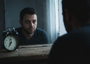 Warum bin ich nach 8 Stunden Schlaf so müde? Das Downside mit der Schlafqualität kann niemand erklären