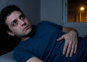 Kann eine bakterielle Überwucherung im Dünndarm Schlaflosigkeit verursachen?