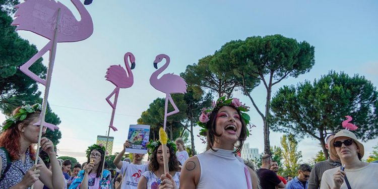 Was Sie über die von Jared Kushner unterstützten Proteste gegen Luxusresorts in Albanien wissen sollten