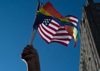Für LGBTQ+-Menschen verblasst Amerikas Zufluchtsversprechen