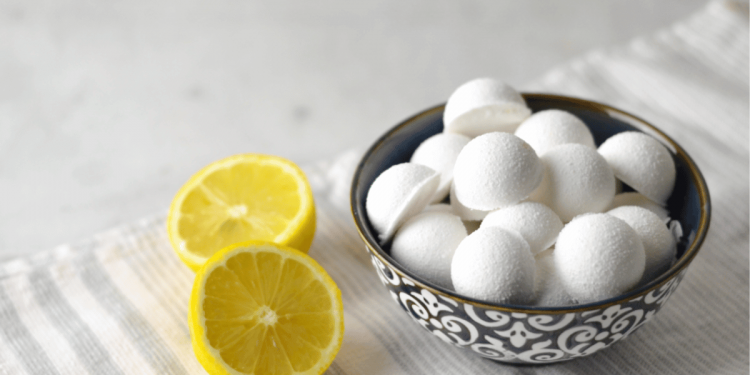 Natürliche Toilettenreiniger-Tabletten
