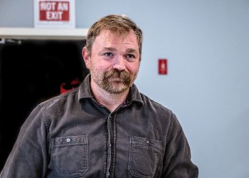 Die Liste der Demokraten, die Graham Platner ersetzen könnten, wächst – während Platner seine Zukunft abwägt